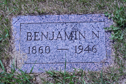 Benjamin Isakson Grave Marker - Photo by Tony Hanson
